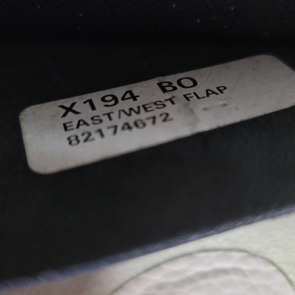 Vintage Dooney East West flap cream shoulder bag - Picture 5 of 15